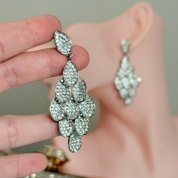 ⚜️ Elegant Silver Drop Earrings - Picture 7 of 8